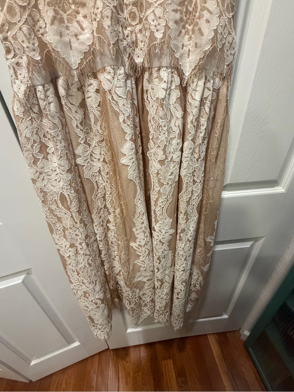 Metisu Blush Lace Overlay Midi Dress - Picture 8 of 8